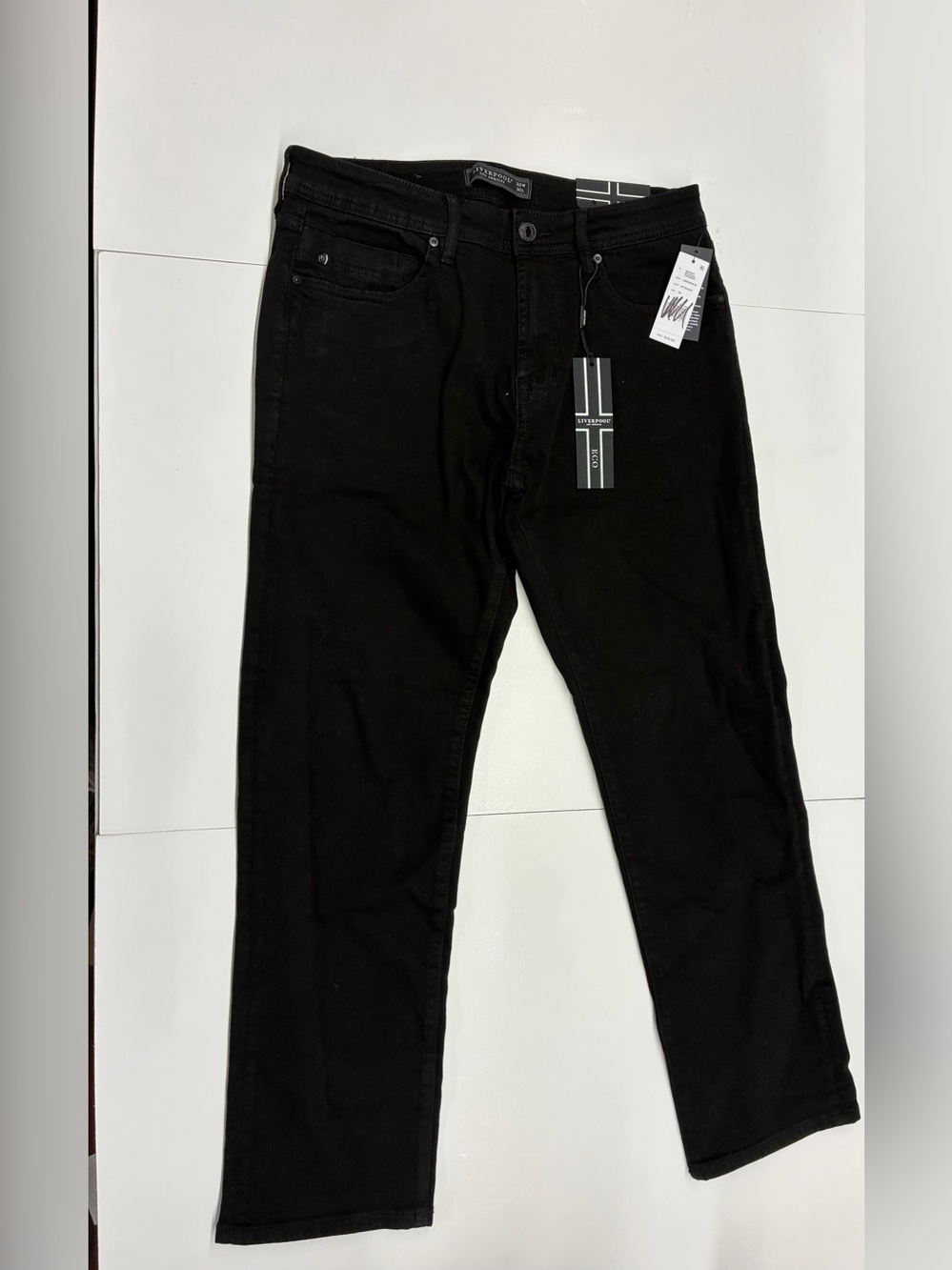 NEW Liverpool Regent Relaxed Straight Jeans Size 32